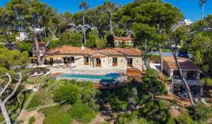 Arrendamento de curta duraçāo Villa Antibes