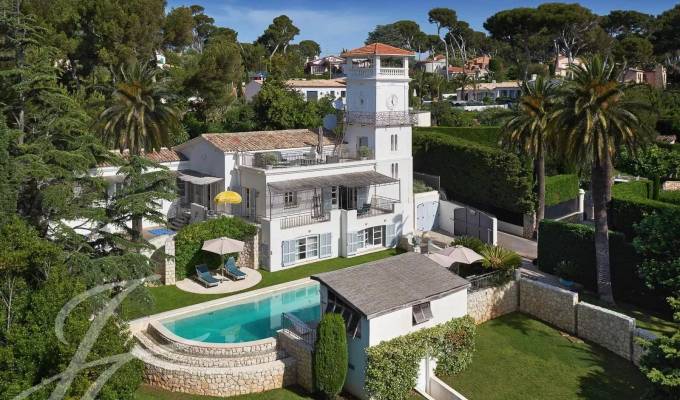 Arrendamento de curta duraçāo Villa Antibes